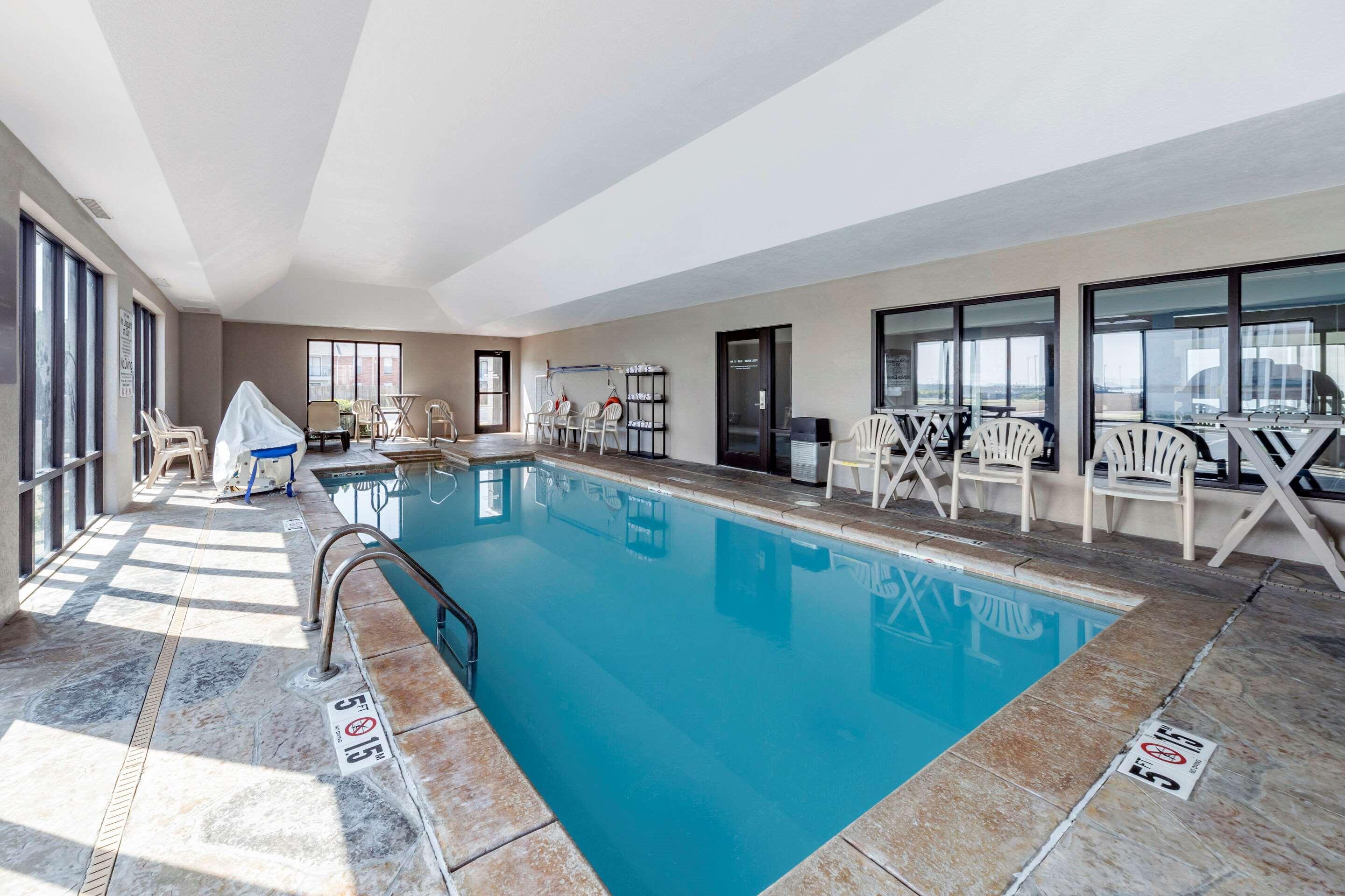 Garner Hotel Oklahoma City - Quail Springs By Ihg Buitenkant foto