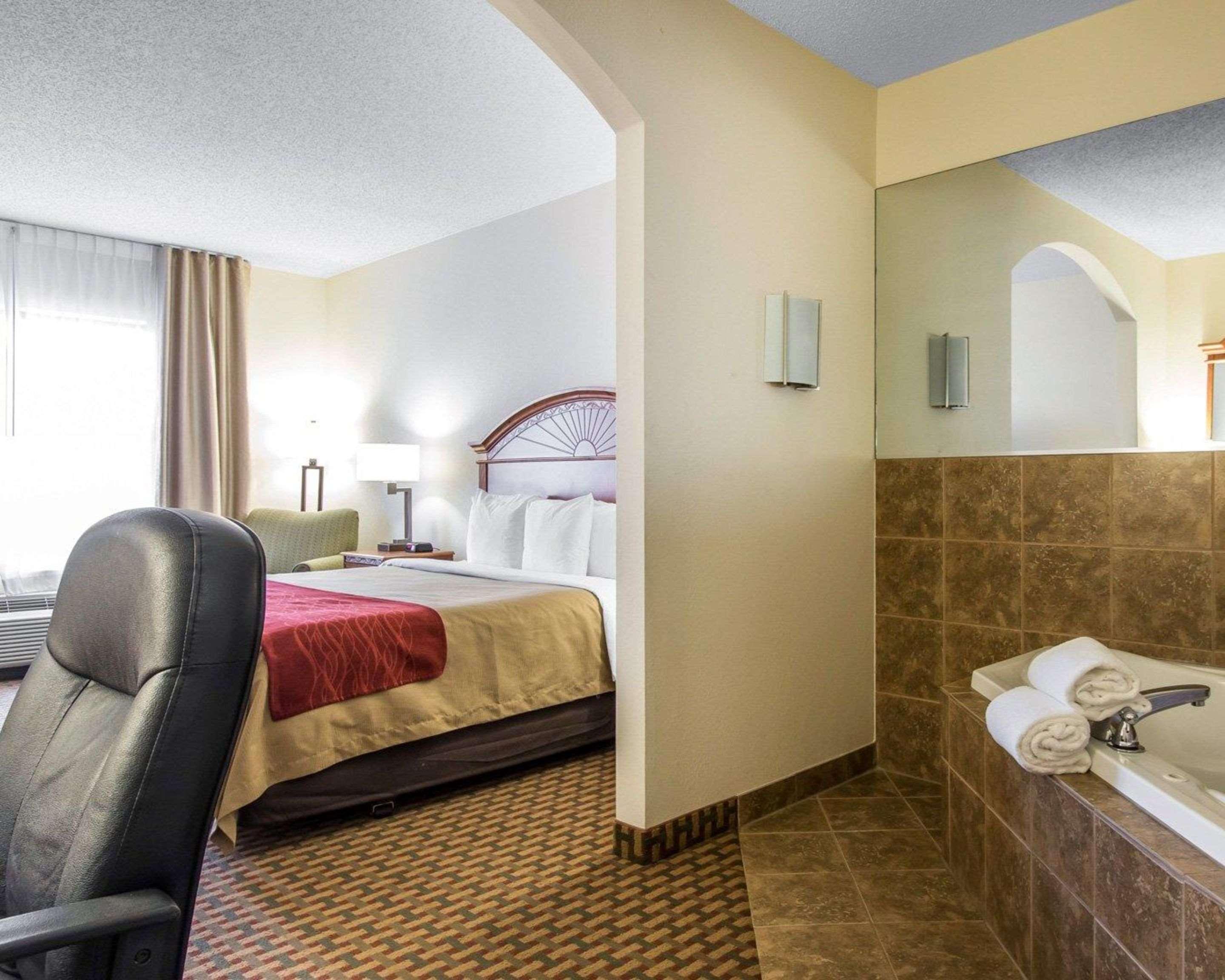Garner Hotel Oklahoma City - Quail Springs By Ihg Buitenkant foto